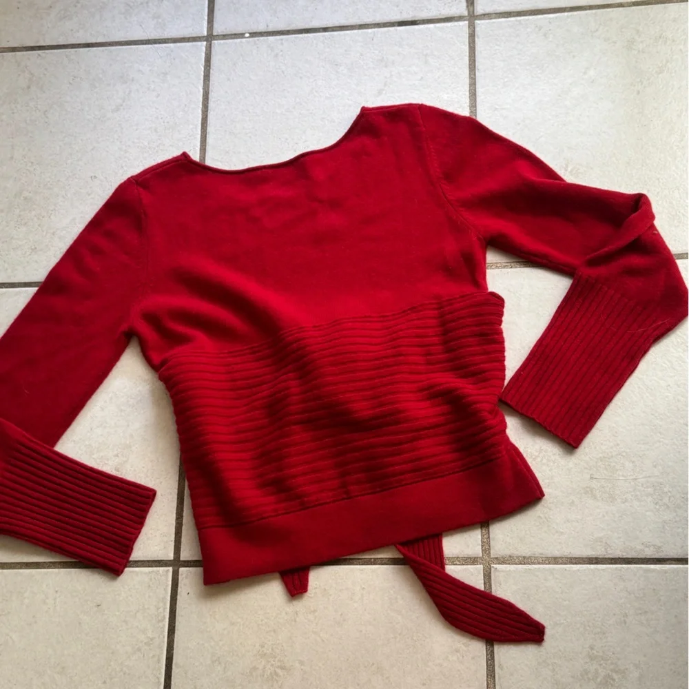 Tara Jarmon 100% Merino Wool Crew Neck Sweater with attached tie size S/M - Picture 5 of 5